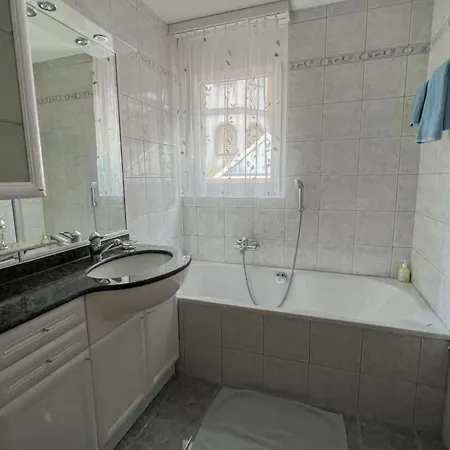 Chateau Appartement-fewo 2-bettwohnung Edelweiss A 2 By Interhome Appartement *